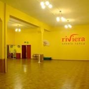 Riviera II- Wnętrza szkoły na Al. KEN 81