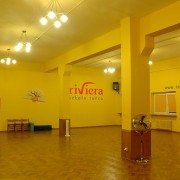 Riviera II- Wnętrza szkoły na Al. KEN 81