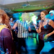 Roztańczone zOrientowane dziewczyny 